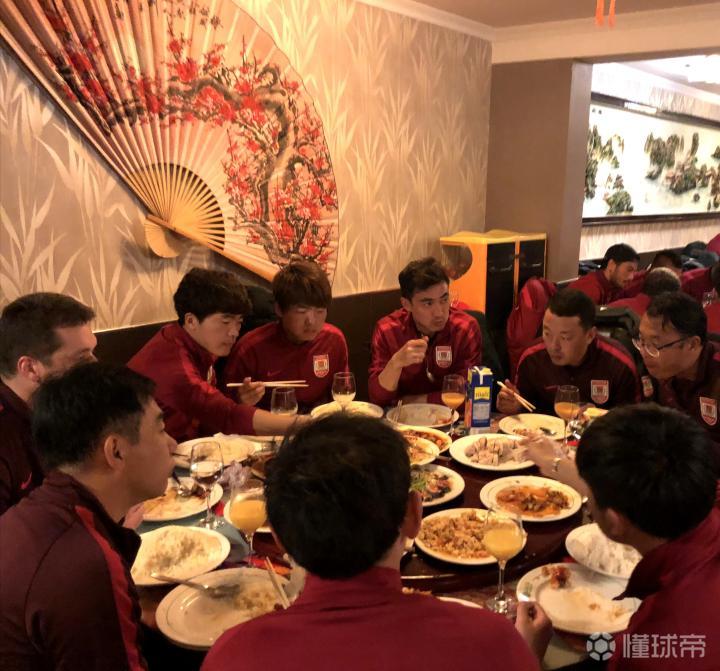 这也行？里尔内部会议纪要流出——今夜临场应变国王杯关键时刻再迎强敌，埃因霍温今晨造点机会